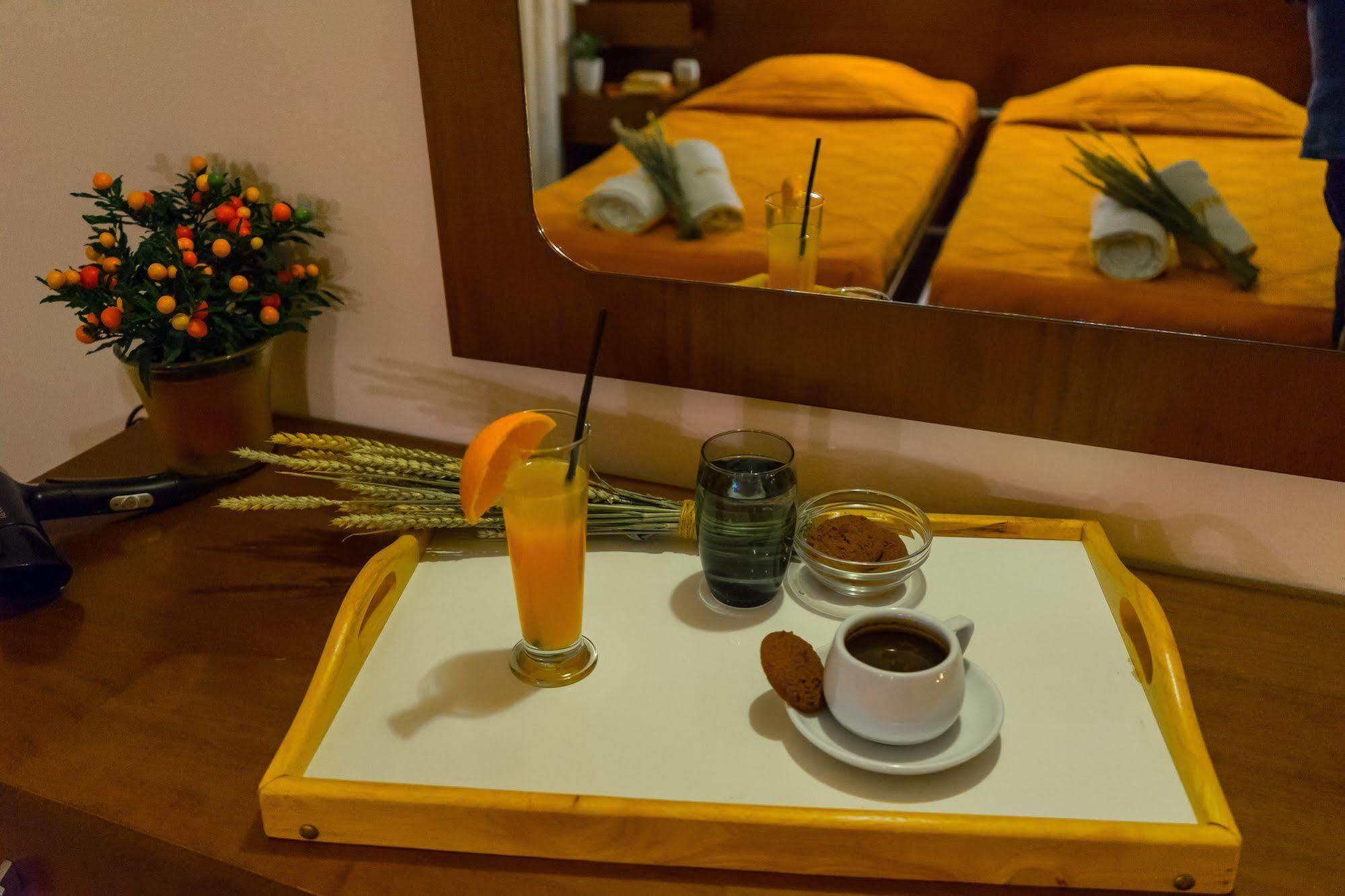 Kostis Hotel *